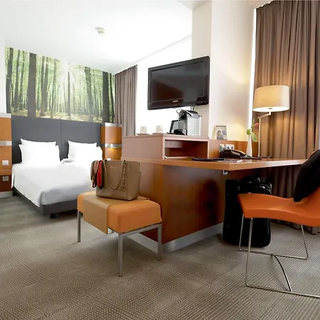 Novotel Hotel 3*