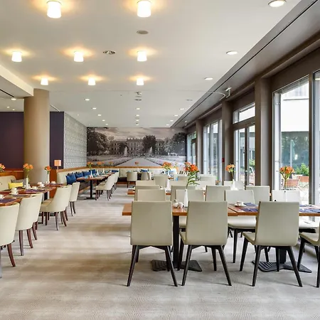 نوفوتيل إيرلانغين 3* إرلانجن