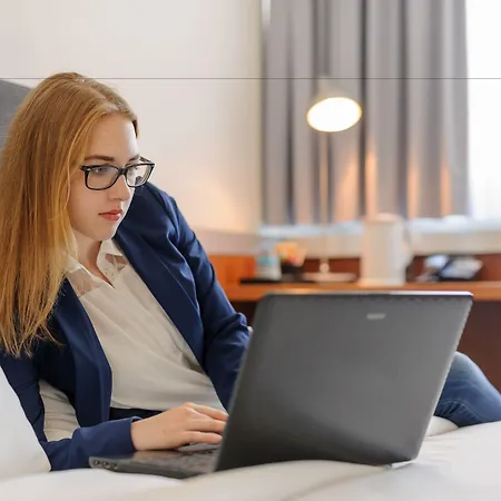 نوفوتيل إيرلانغين فندق 3*