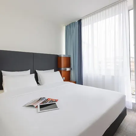 Otel Novotel 3*
