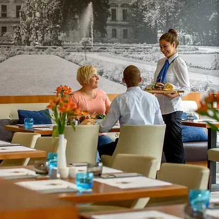 نوفوتيل إيرلانغين فندق 3*