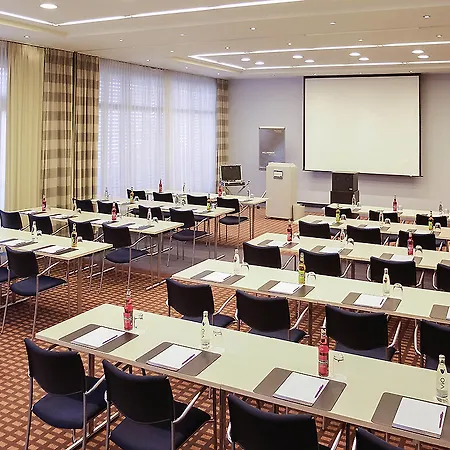 Otel Novotel 3*