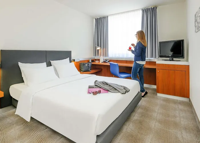 Novotel Hotel 3*